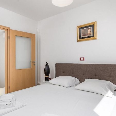Rona Apartment Denis Umag Ngoại thất bức ảnh